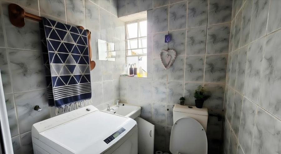 3 Bedroom Property for Sale in Bridgetown Western Cape